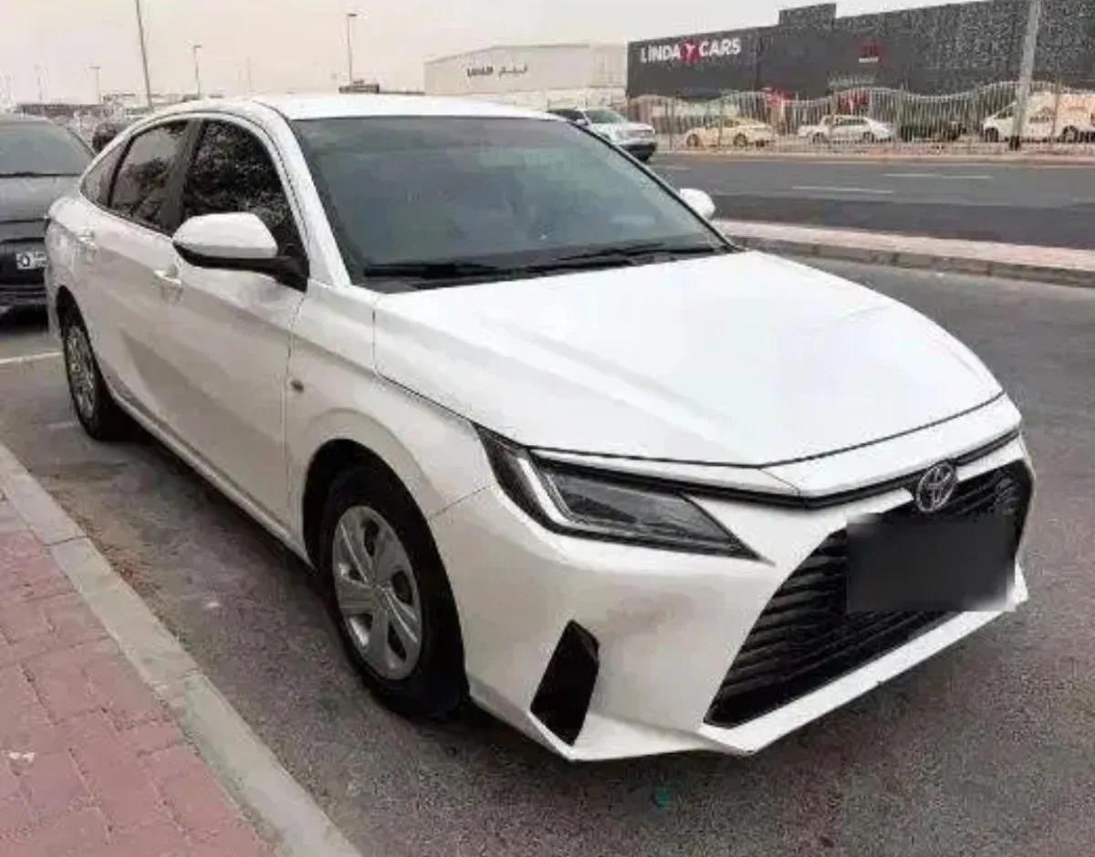 تویوتا یاریس ۲۰۲۳ سفید