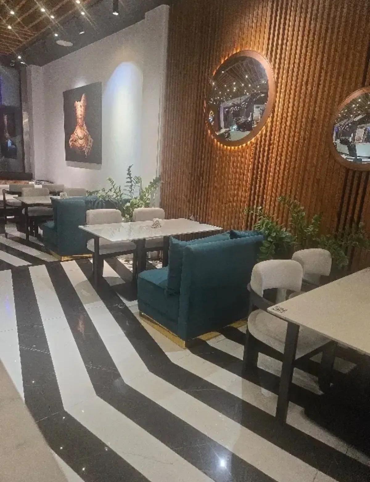 نیازمند سالن کار 