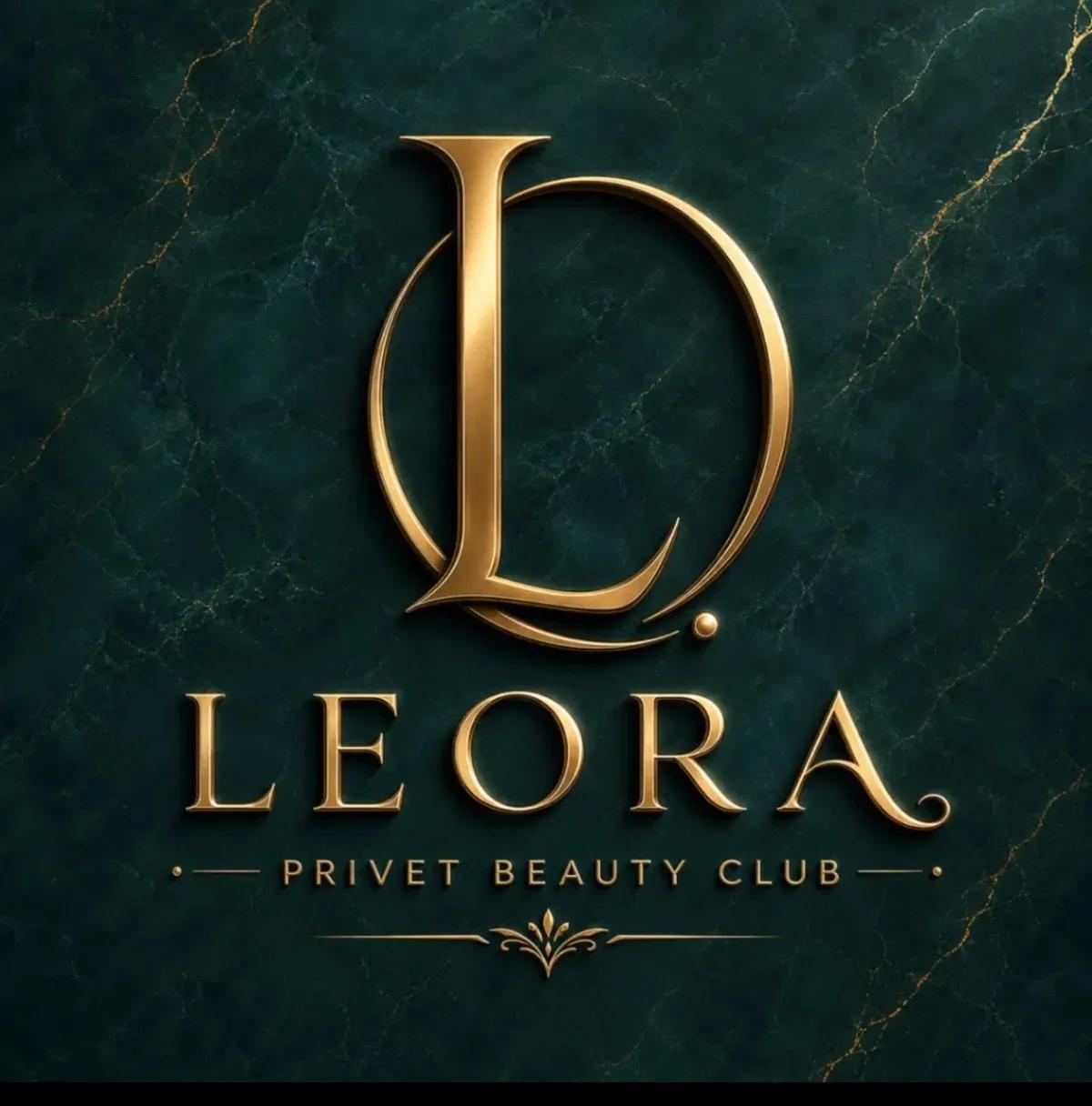 همکاری در لاین مژه leora
