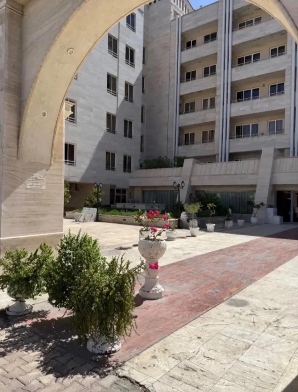 رهن یک خواب مجتمع پارسیان