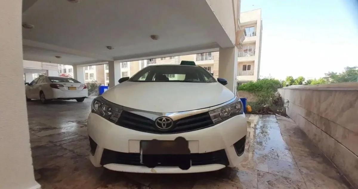 تاکسی کرولا تک امتیاز مدل ۲۰۱۶