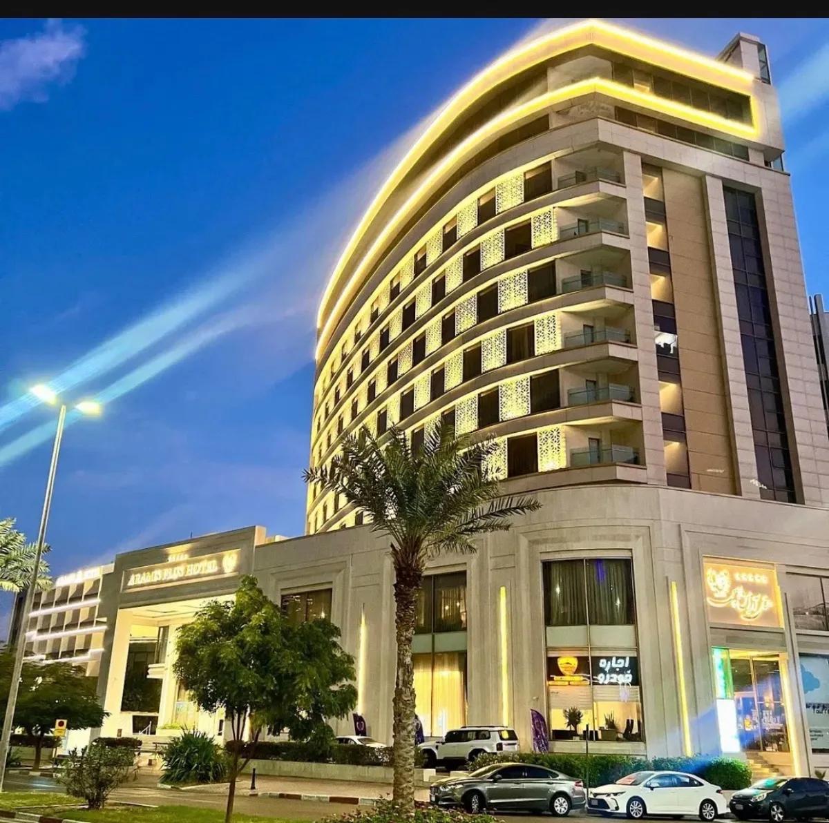 نیروی خدماتی اقا شیفت شب هتل ارامیس